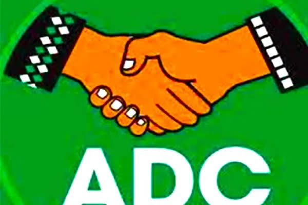 Handshake symbol representing political unity and accountability.